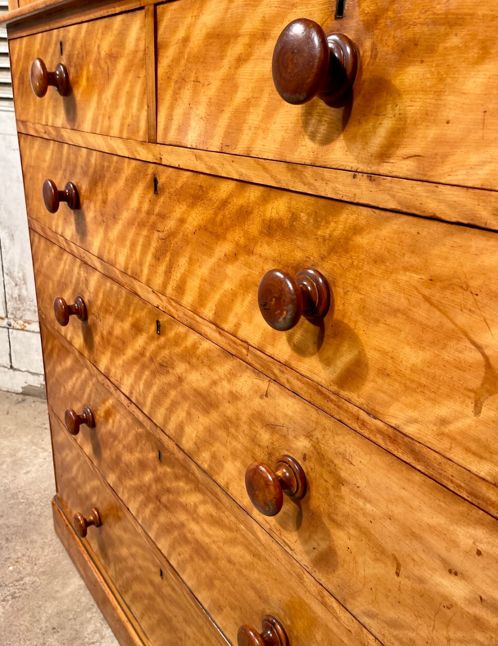 HEALS & SON Chest of Drawers Circa 1860.