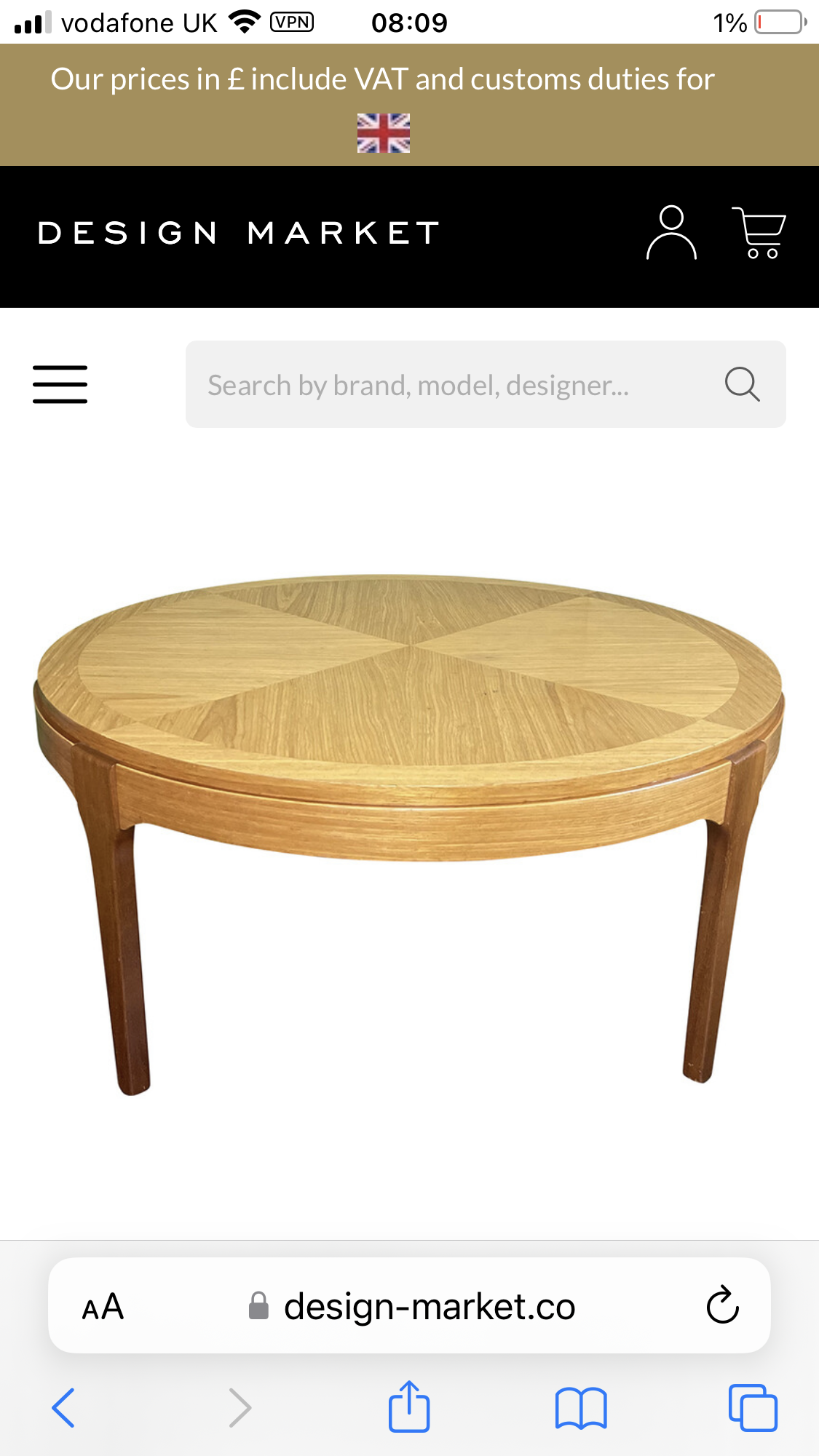 Stonehill Vintage Round Coffee Table