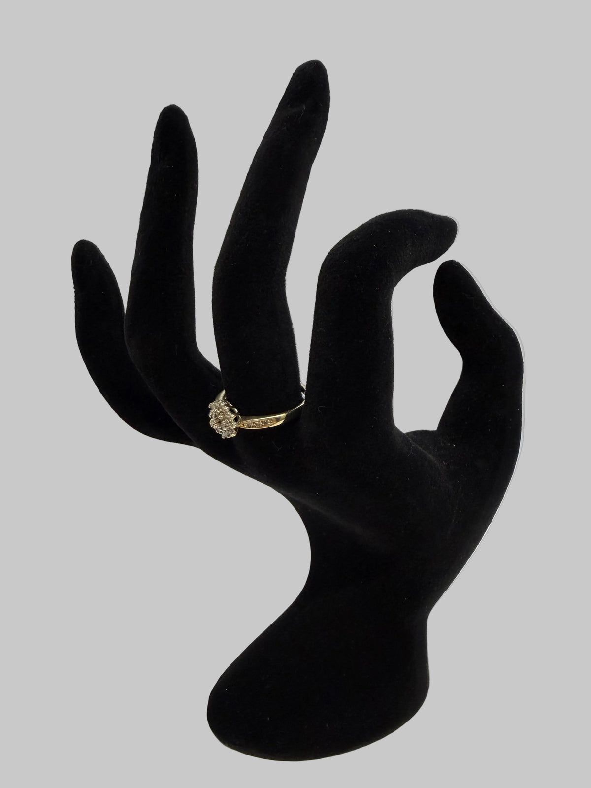 Ring- 9ct Gold and Diamond ring