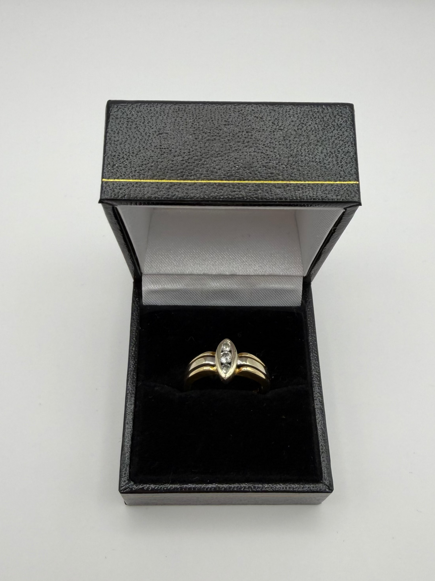 Ring - 18ct Gold Ring with Diamond cluster