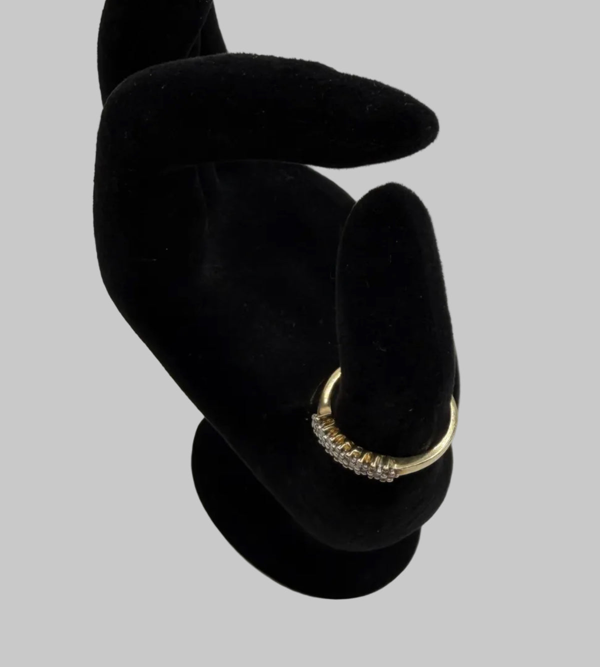 Ring - 9ct Gold and Diamonds