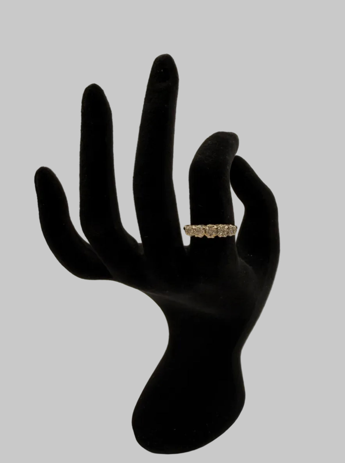 Ring- 9ct Gold and Diamond ring