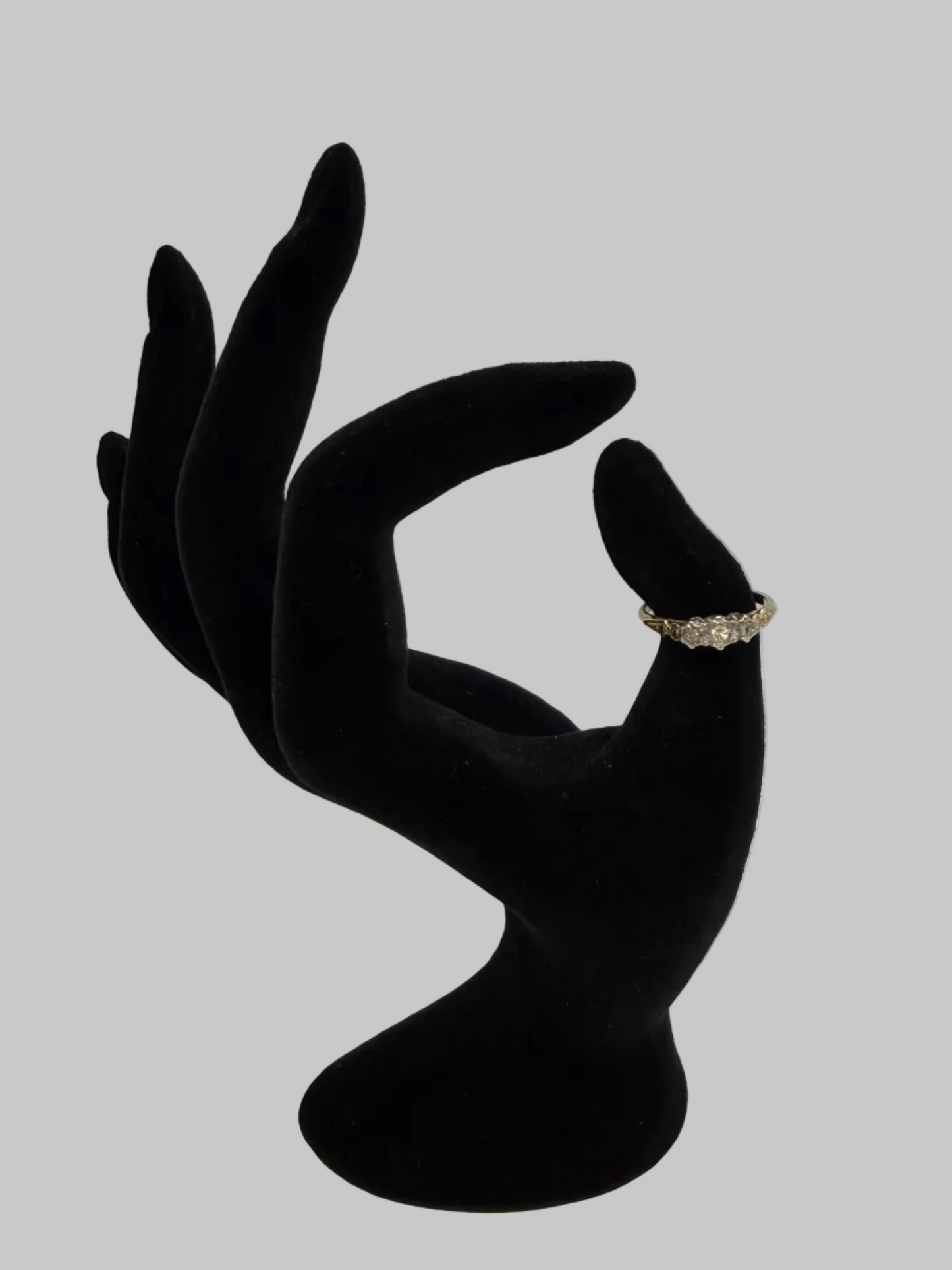 Ring- 18ct Gold Diamond ring