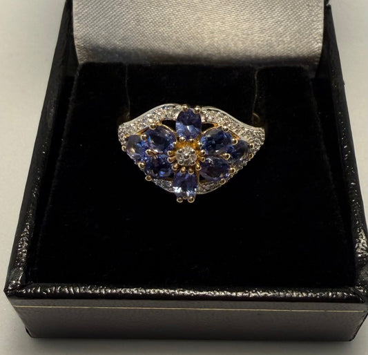 14ct Gold & Tanzanite Ring