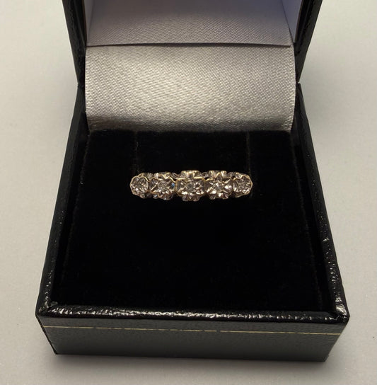 9ct Gold & Diamond Ring