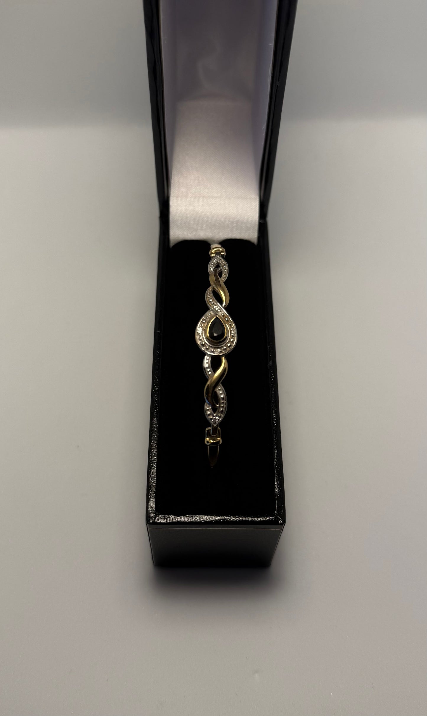 9ct Gold & Black Sapphire Bangle