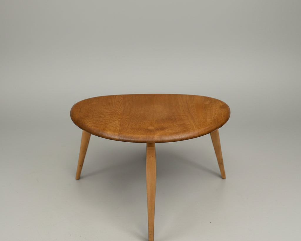 Ercol 354 pebble coffee table
