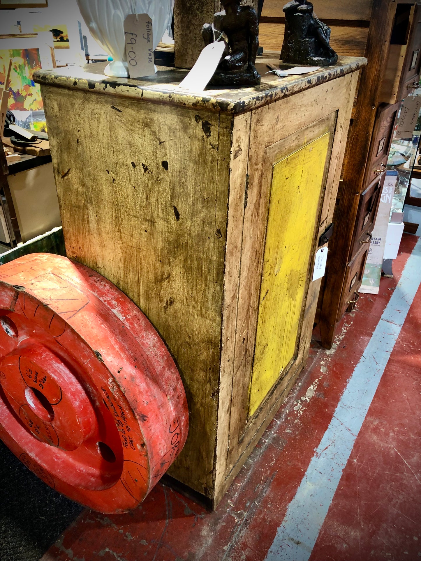 Industrial storage cabinet